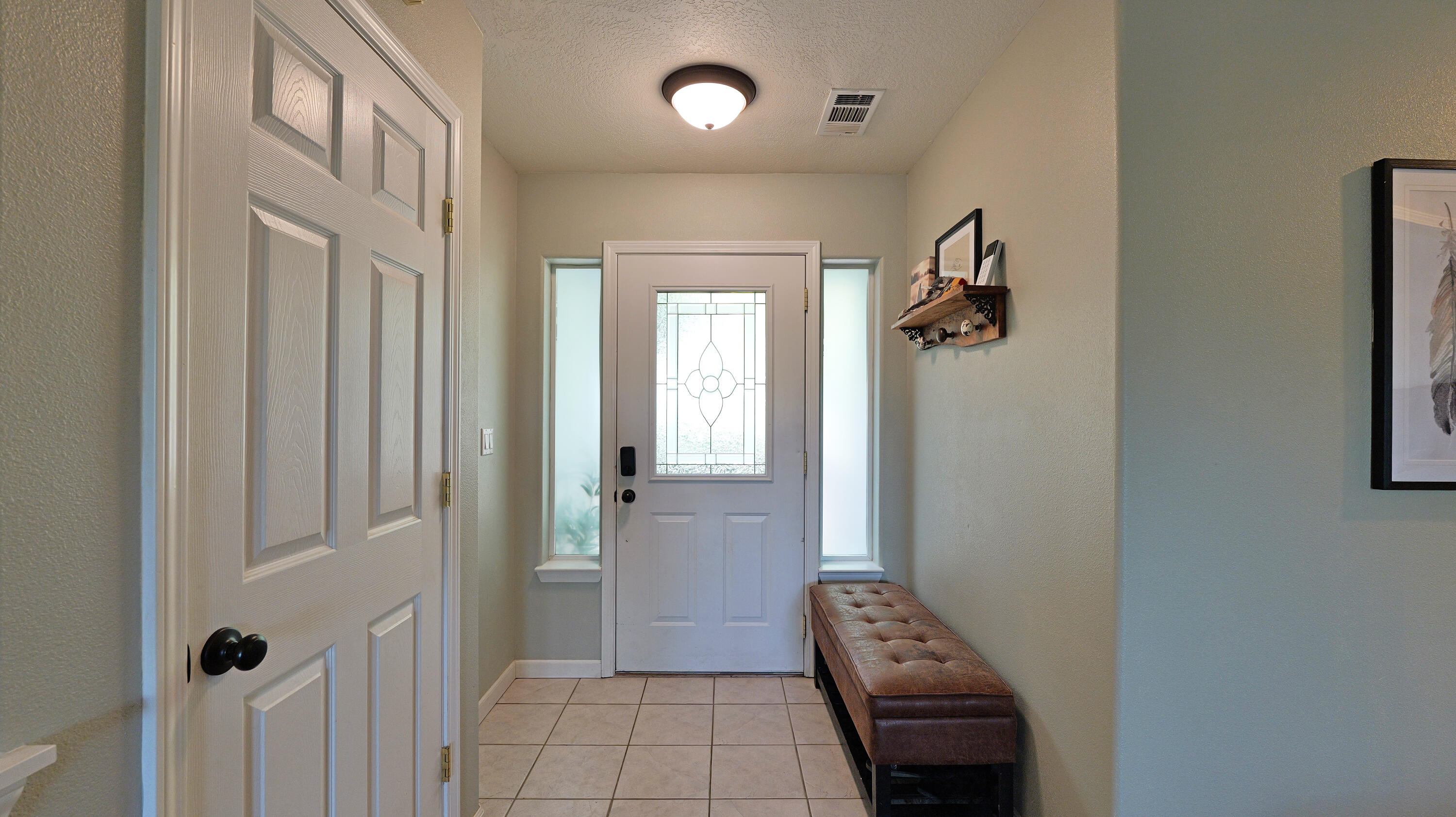 381 Pinetop Terrace Shady Cove, OR 97539 - Photo 7 of 66
