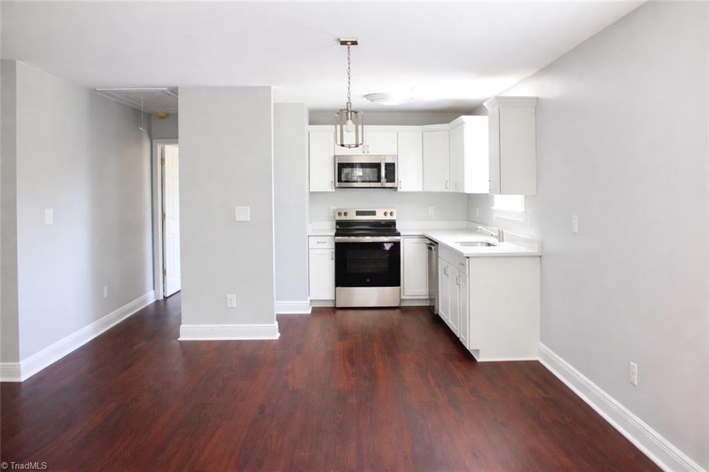 2627 William Allen Road Burlington, NC 27217 - Photo 3 of 10