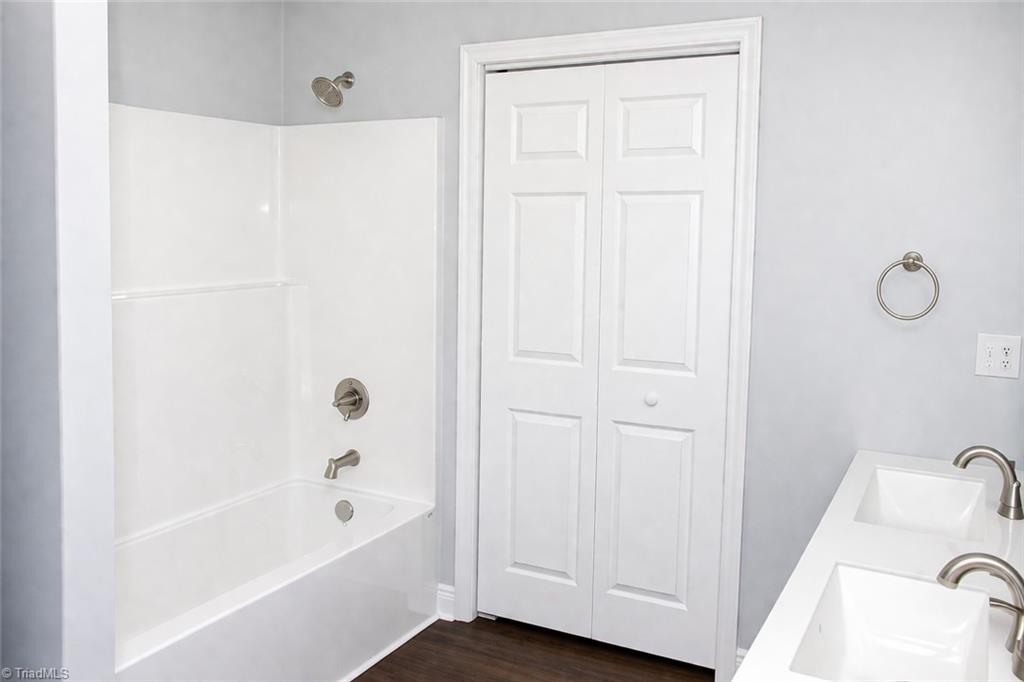 2627 William Allen Road Burlington, NC 27217 - Photo 8 of 10