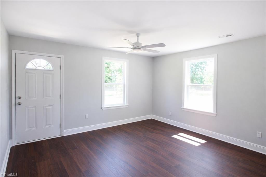 2627 William Allen Road Burlington, NC 27217 - Photo 9 of 10