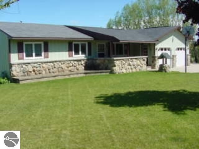 822 High Lake Road Traverse City, MI 49696 - Photo 1 of 9 1830964.JPG