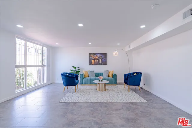 $4,695 | 1017 South Bedford Street, Unit 2, Los Angeles, CA 90035