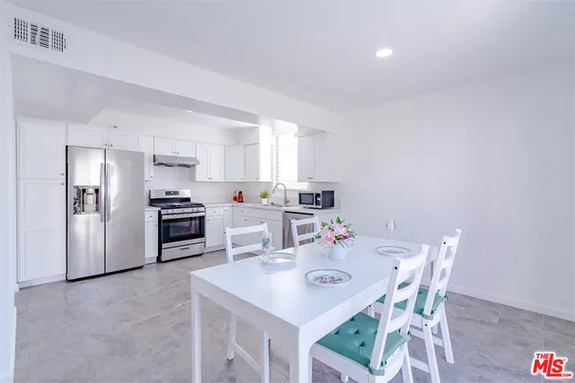 $4,695 | 1017 South Bedford Street, Unit 2, Los Angeles, CA 90035