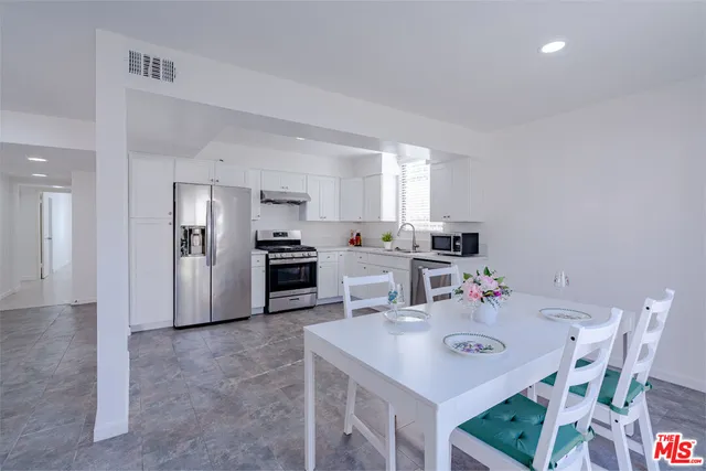 $4,695 | 1017 South Bedford Street, Unit 2, Los Angeles, CA 90035