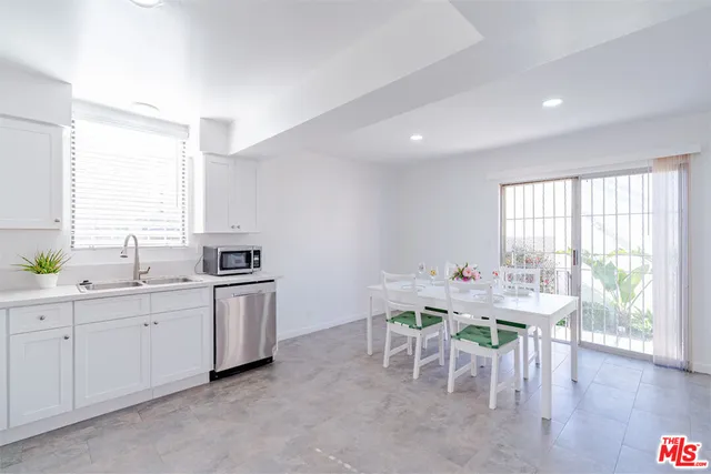 $4,695 | 1017 South Bedford Street, Unit 2, Los Angeles, CA 90035