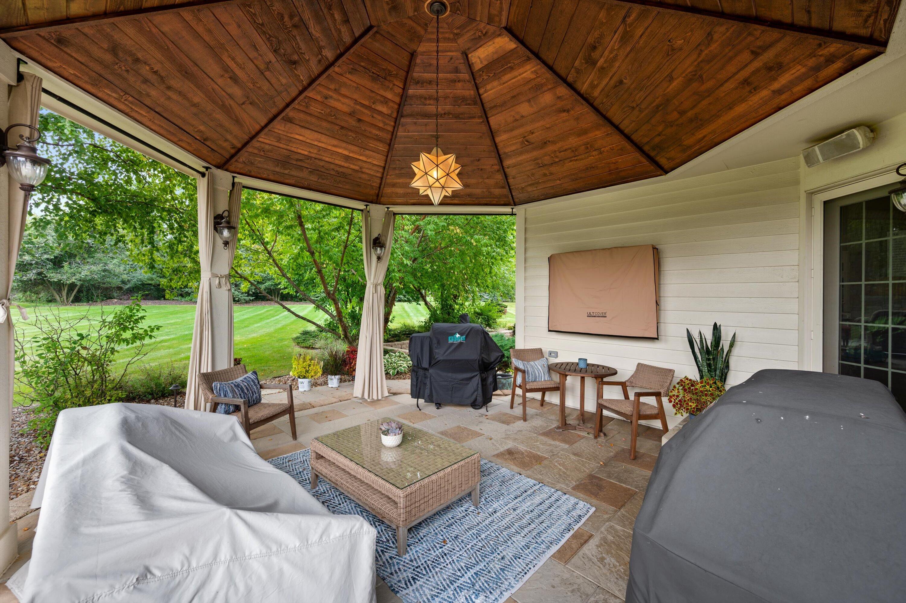 264 Steeple Pointe Circle Delafield, WI 53018 - Photo 62 of 120 Gazebo