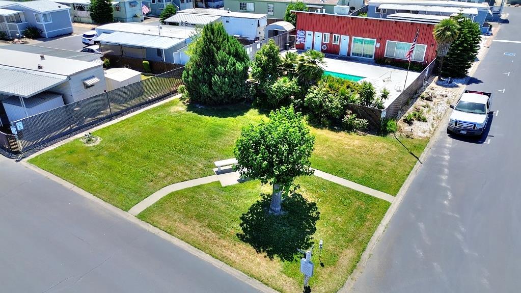 3506 Homestead Way Ceres, CA 95307 - Photo 36 of 39 a view of a yard with potted plants