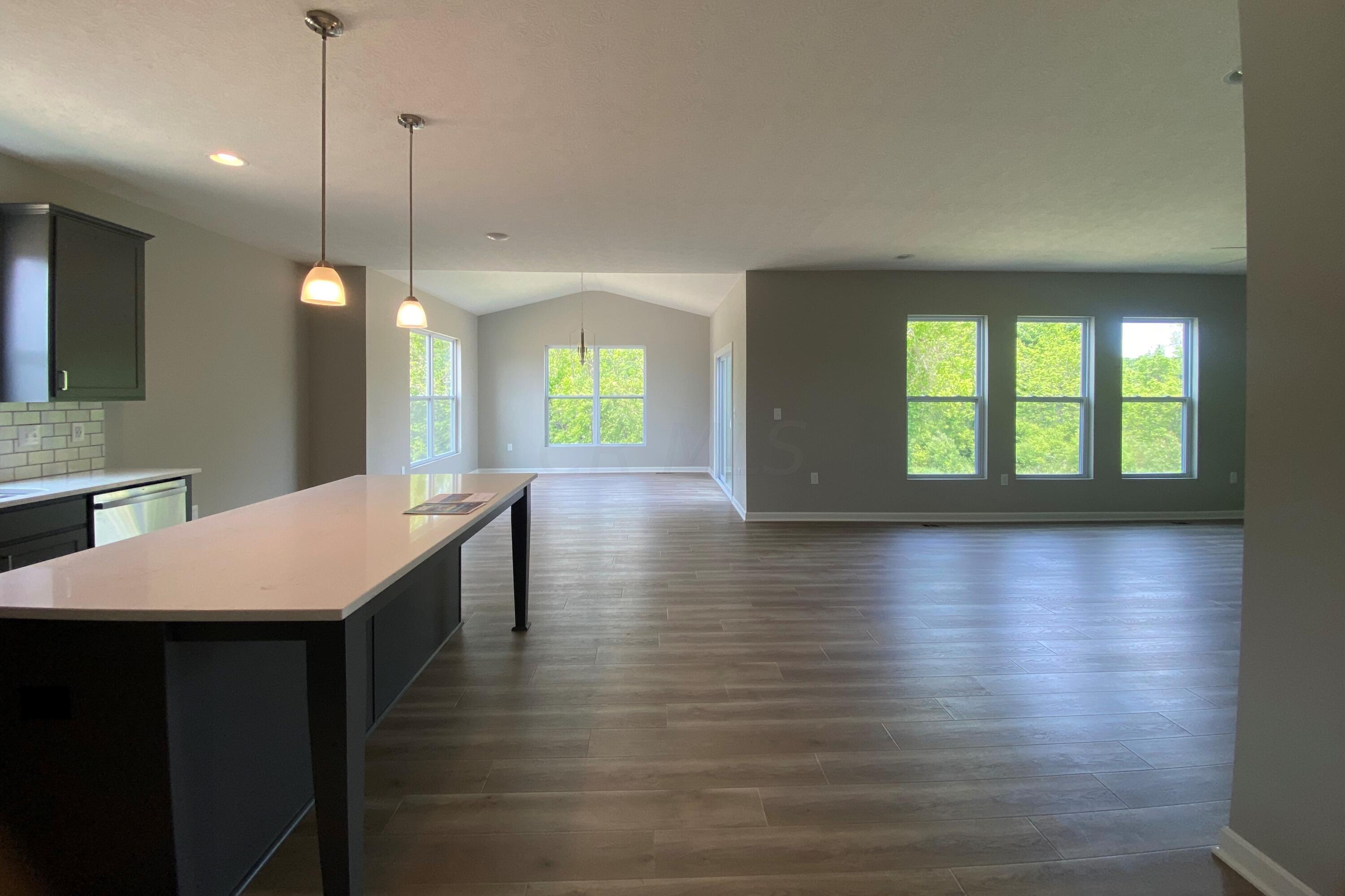 8074 Marilyn Road Reynoldsburg, OH 43068 - Photo 7 of 39 Interior