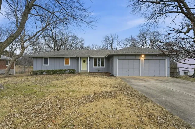 $345,000 | 5016 Northwest Linden Road, Kansas City, MO 64151