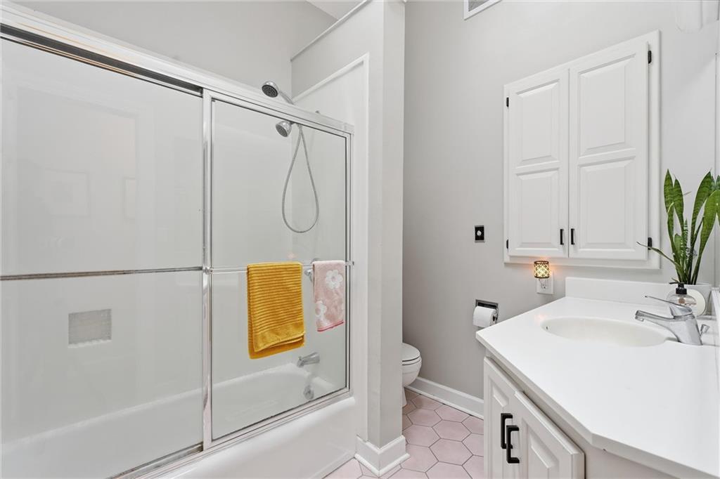 5016 Northwest Linden Road Kansas City, MO 64151 - Photo 18 of 27