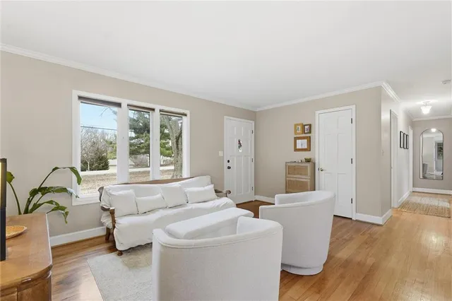 $345,000 | 5016 Northwest Linden Road, Kansas City, MO 64151