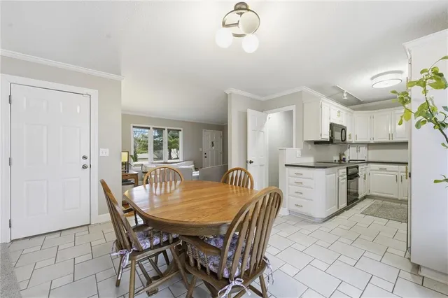 $345,000 | 5016 Northwest Linden Road, Kansas City, MO 64151