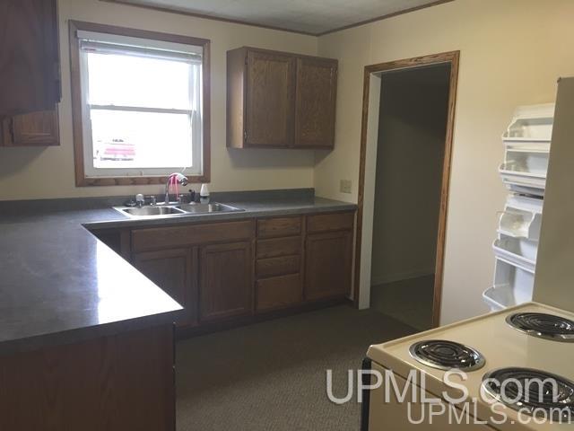 E5264 Sunset Road Ironwood, MI 49938 - Photo 2 of 18