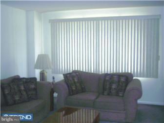 10813 Academy Road Philadelphia, PA 19154 - Photo 2 of 12