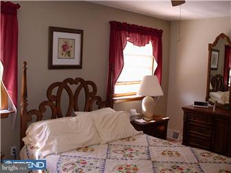 10813 Academy Road Philadelphia, PA 19154 - Photo 10 of 12 Bedroom - Main