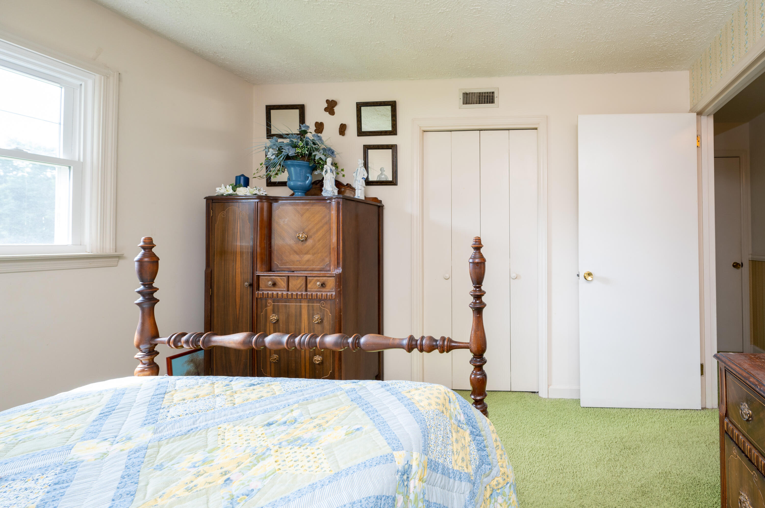 113 Satanta Road Kingsport, TN 37664 - Photo 12 of 33 Bedroom 1