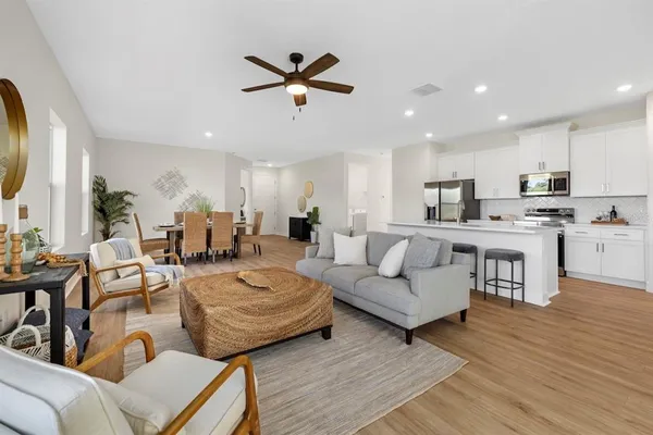 $2,390 | 3416 Nadasky Avenue, North Port, FL 34288