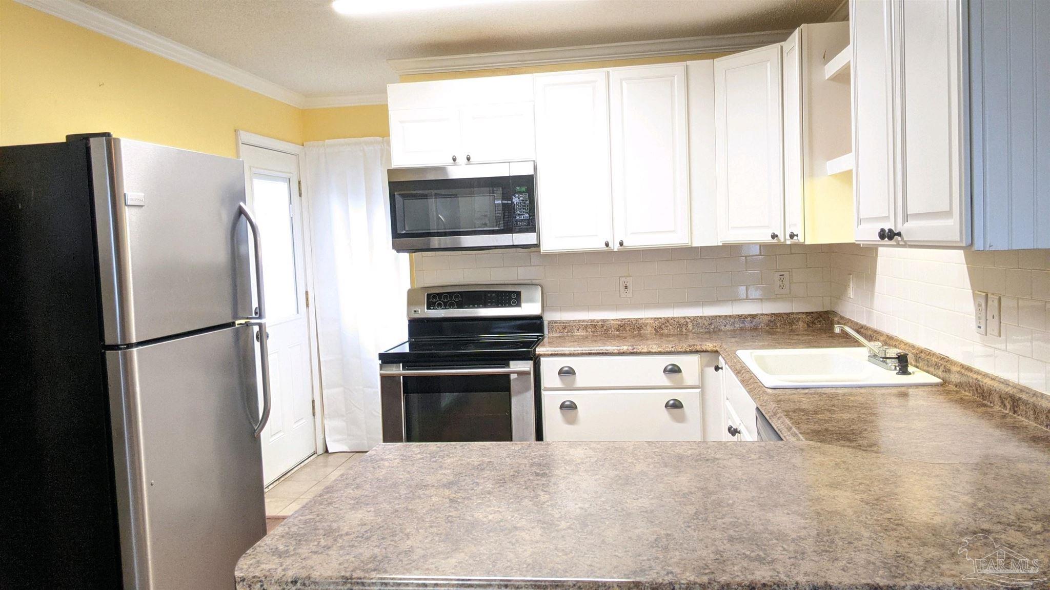 5303 Viking Road Pensacola, FL 32507 - Photo 6 of 22 Gallery Image 6