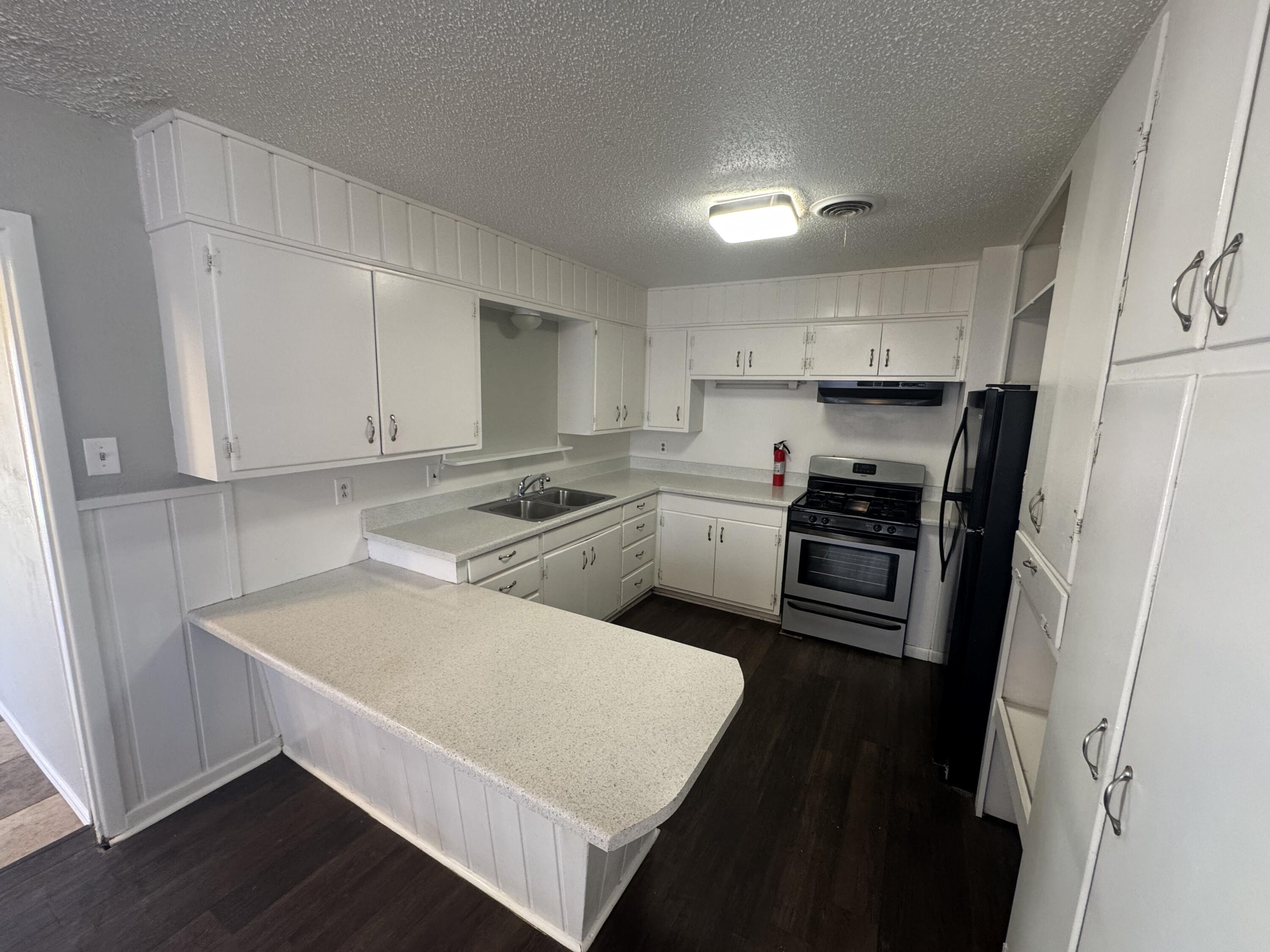 5316 32nd Street Lubbock, TX 79407 - Photo 5 of 22 IMG_3807