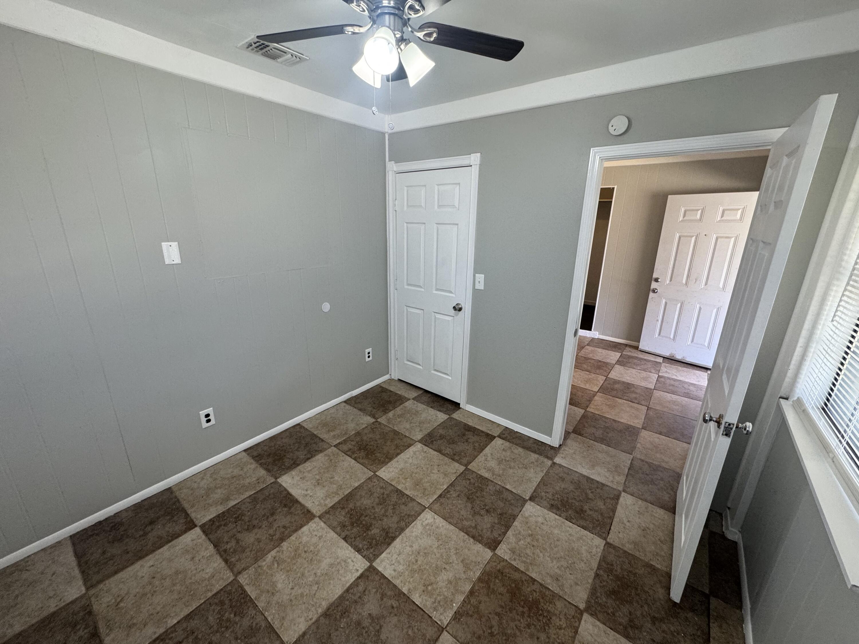 5316 32nd Street Lubbock, TX 79407 - Photo 9 of 22 IMG_3811
