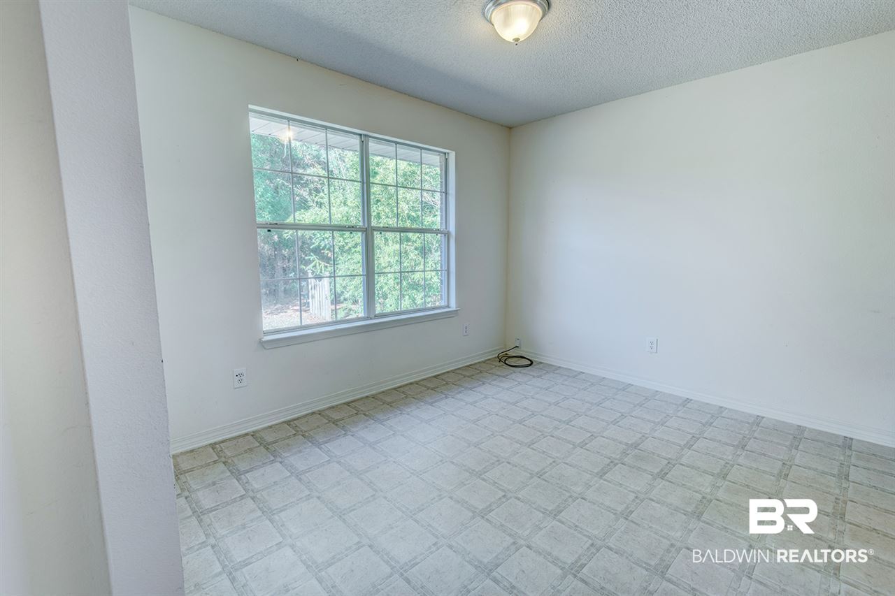 9673 Hollowbrook Avenue Fairhope, AL 36532 - Photo 17 of 31 Breakfast Area