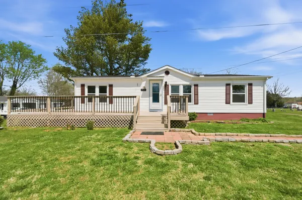 $249,000 | 707 East Broad Street, Dickson, TN 37055