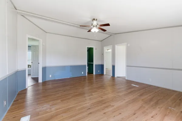 $249,000 | 707 East Broad Street, Dickson, TN 37055