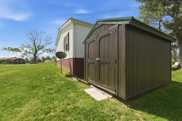 $249,000 | 707 East Broad Street, Dickson, TN 37055