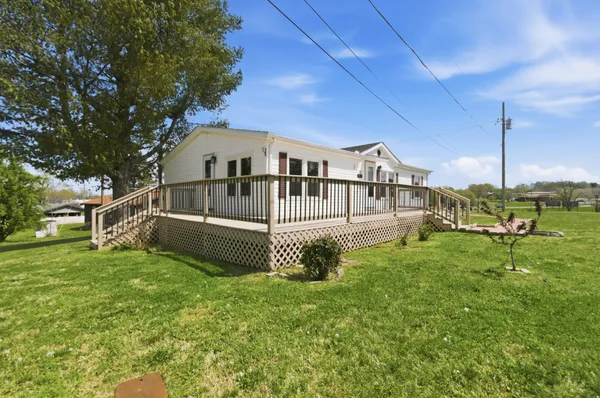 $249,000 | 707 East Broad Street, Dickson, TN 37055