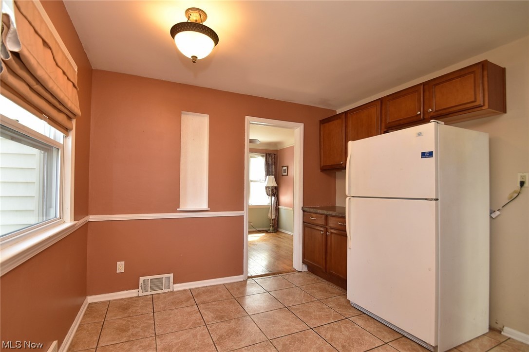 4437 Silsby Road University Heights, OH 44118 - Photo 18 of 34