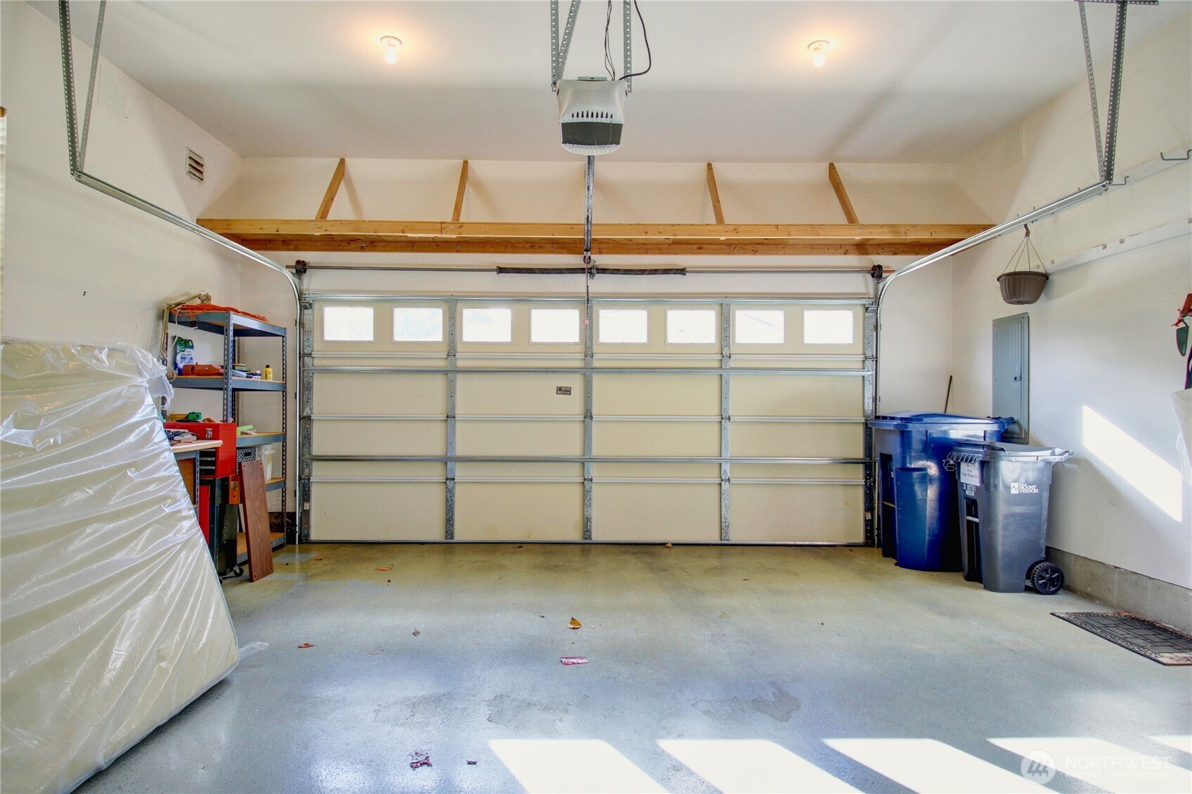 1316 Eagle Ridge Drive, Unit 4 Mount Vernon, WA 98274 - Photo 6 of 29 a view of a garage