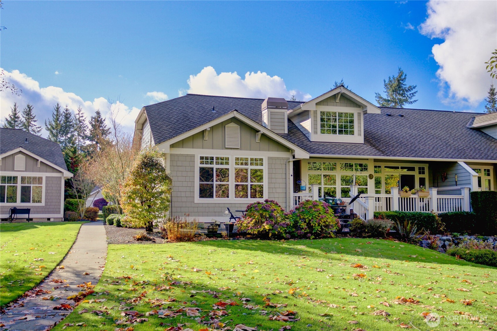 1316 Eagle Ridge Drive, Unit 4 Mount Vernon, WA 98274 - Photo 7 of 29 a front view of house with yard and green space
