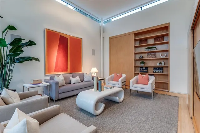 $5,400,000 | 4428 North Versailles Avenue, Highland Park, TX 75205