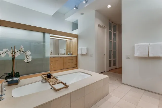 $5,400,000 | 4428 North Versailles Avenue, Highland Park, TX 75205