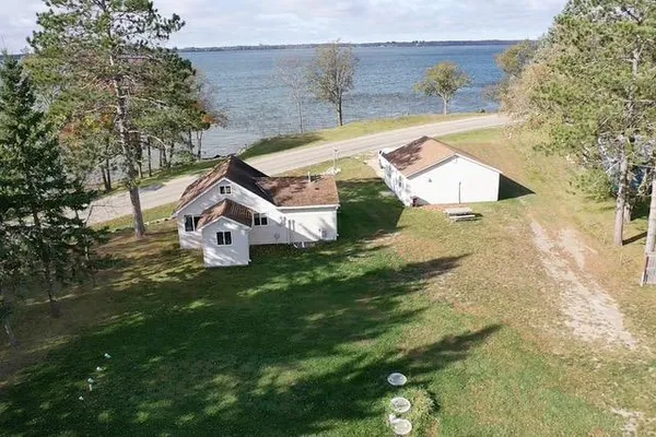 $650,000 | 45030 Nitche Lake Road, Perham, MN 56573