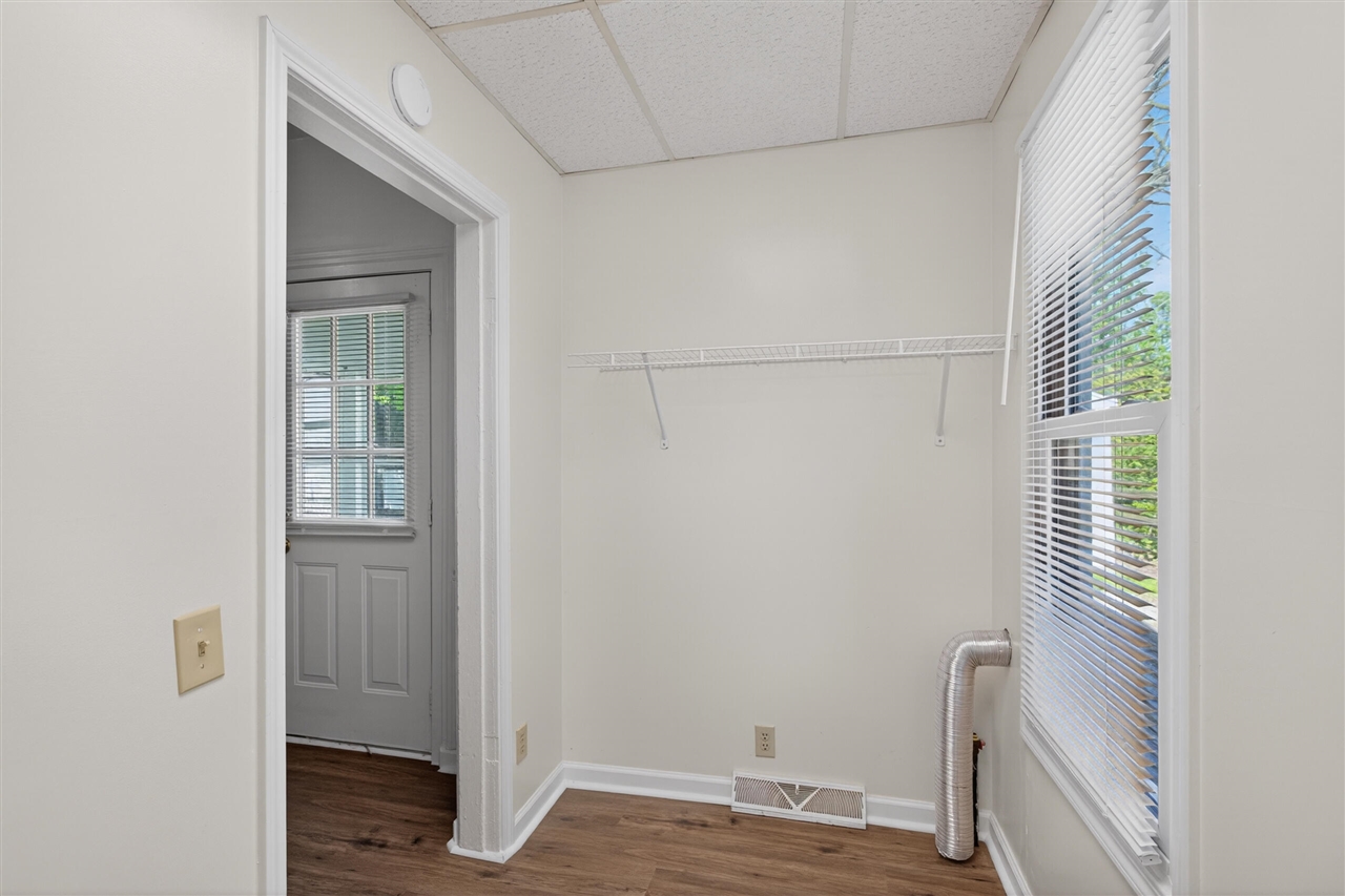 610 Backus Street Jackson, MI 49202 - Photo 29 of 53