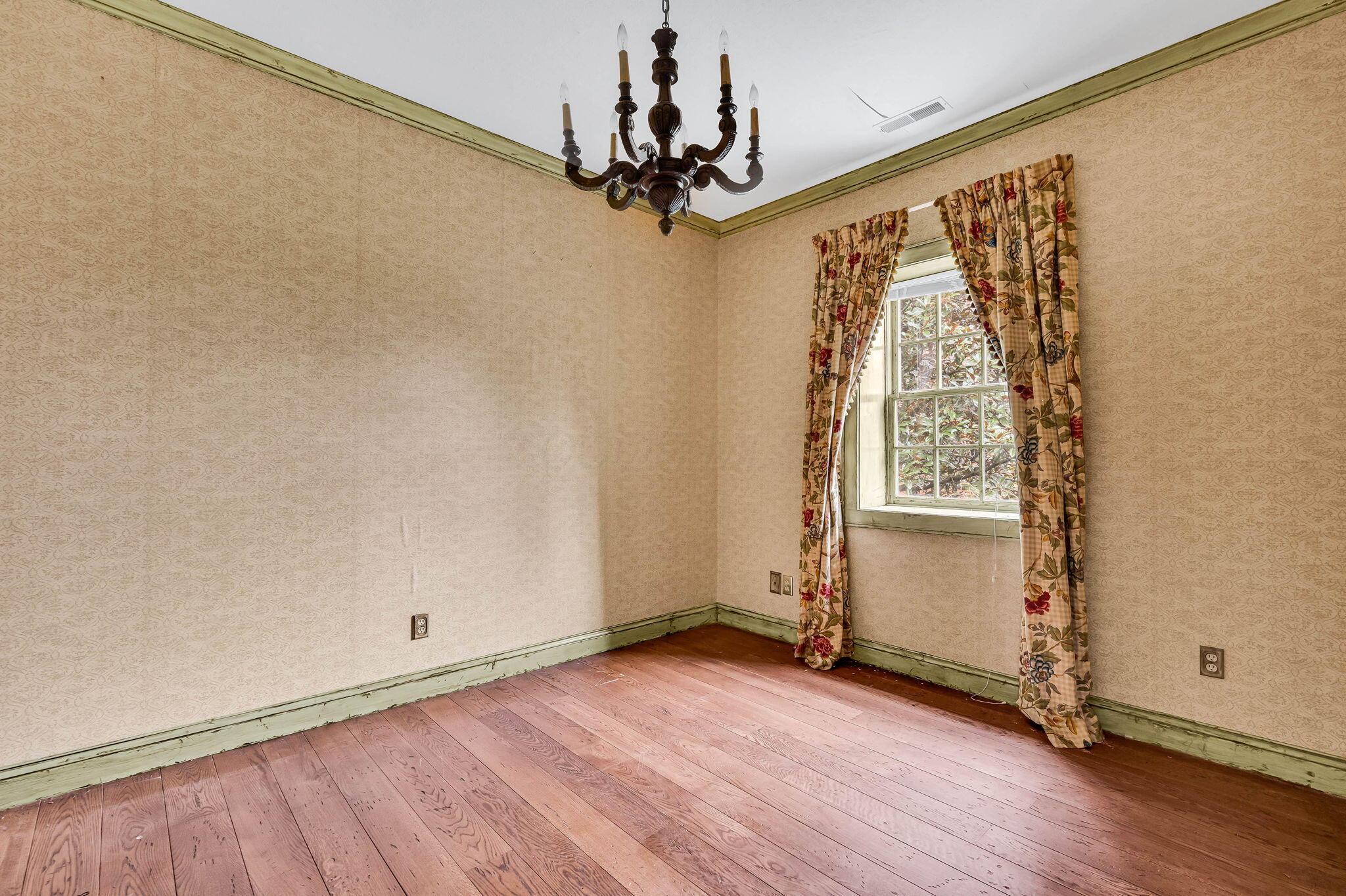 7805 Brill Road Cincinnati, OH 45243 - Photo 132 of 139 132-web-or-mls-7805BrillRoadGuestHouseIn