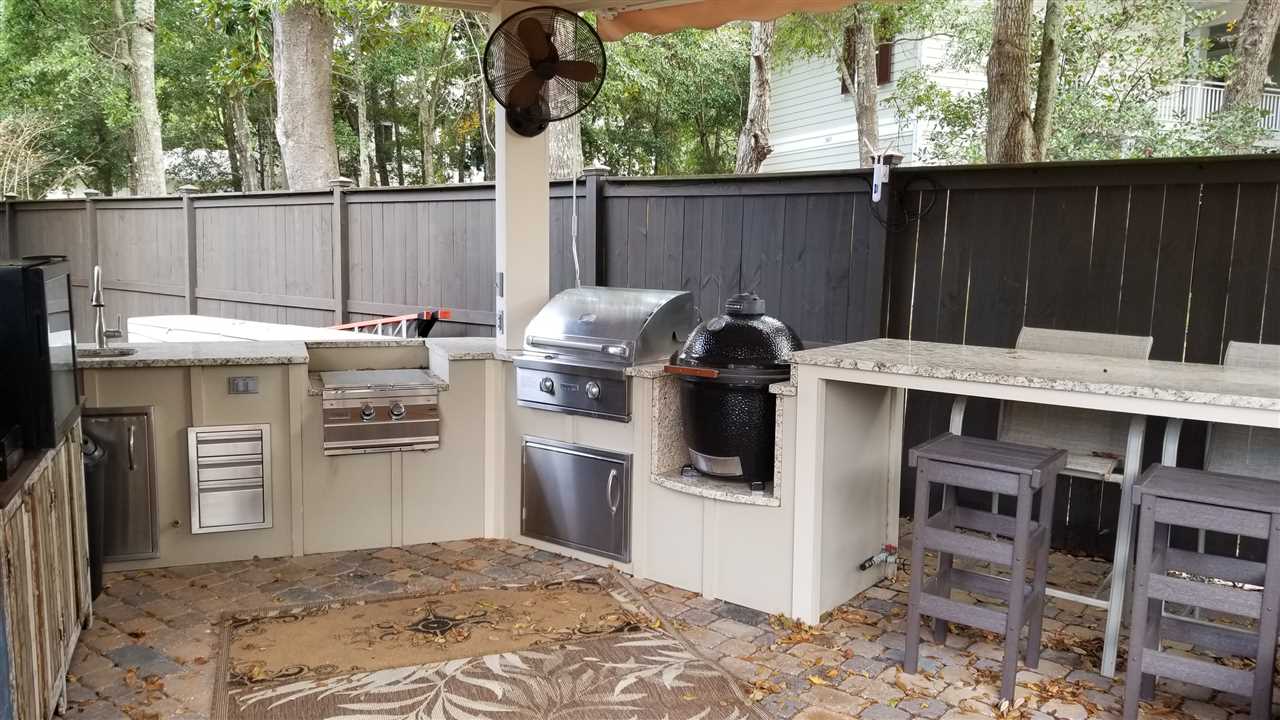 28888 Canal Road, Unit 68 Orange Beach, AL 36561 - Photo 7 of 18 Outdoor Kitchen