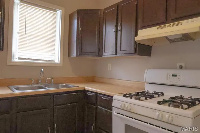 $1,050 | 2126 Lexa Drive, Jennings, MO 63136