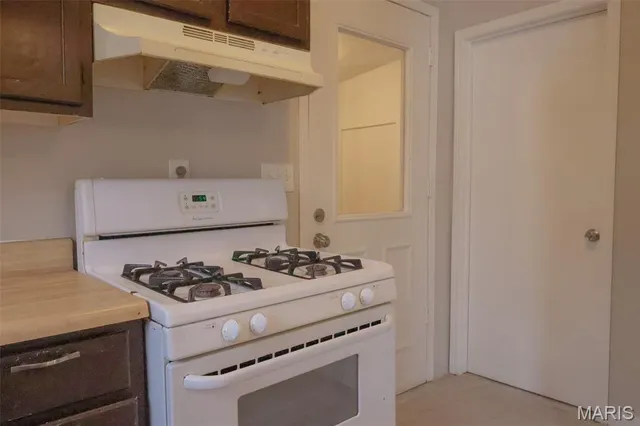 $1,050 | 2126 Lexa Drive, Jennings, MO 63136