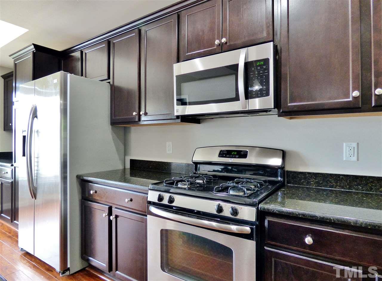 1430 Crafton Way Raleigh, NC 27607 - Photo 7 of 25