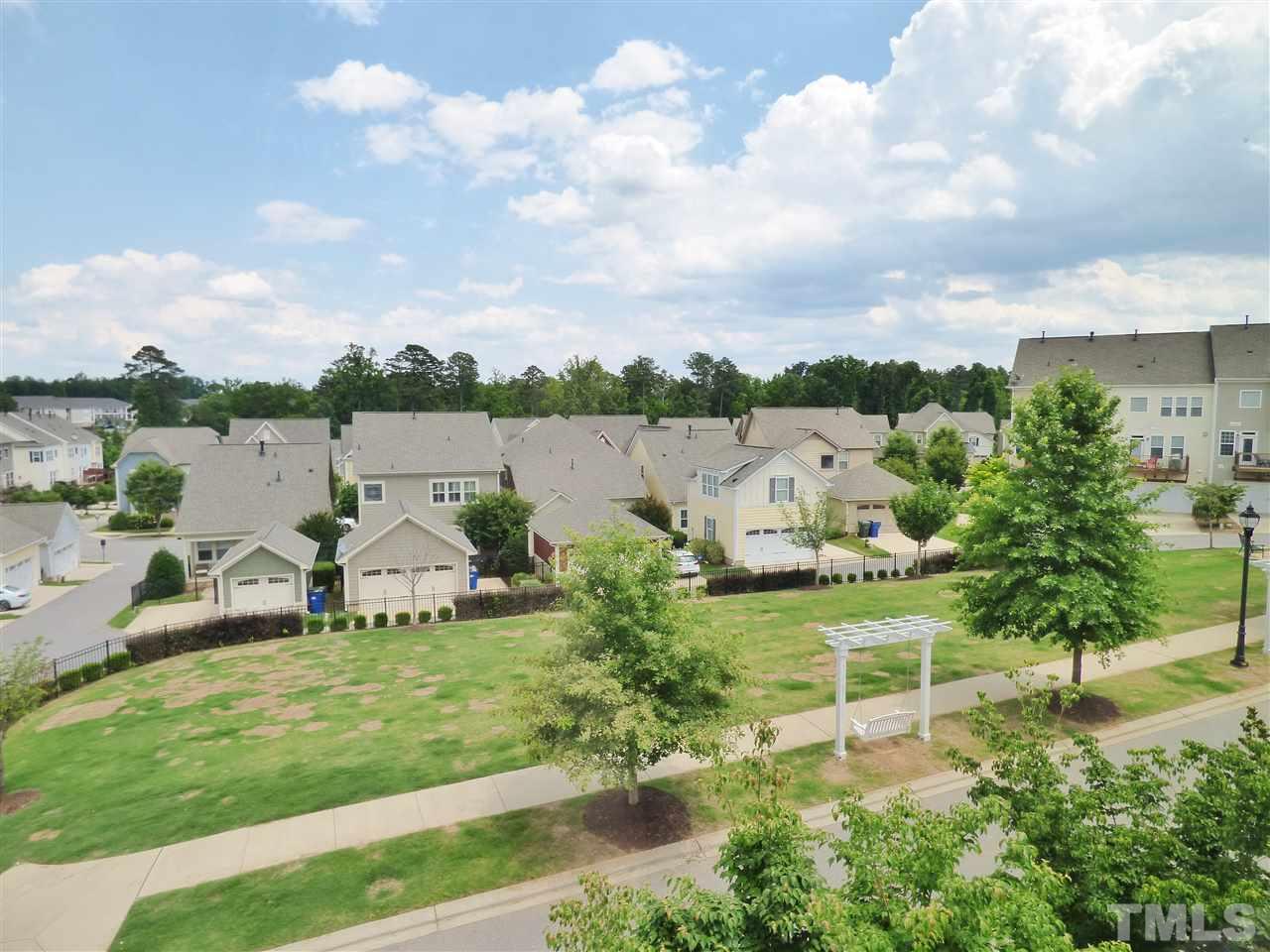 1430 Crafton Way Raleigh, NC 27607 - Photo 10 of 25