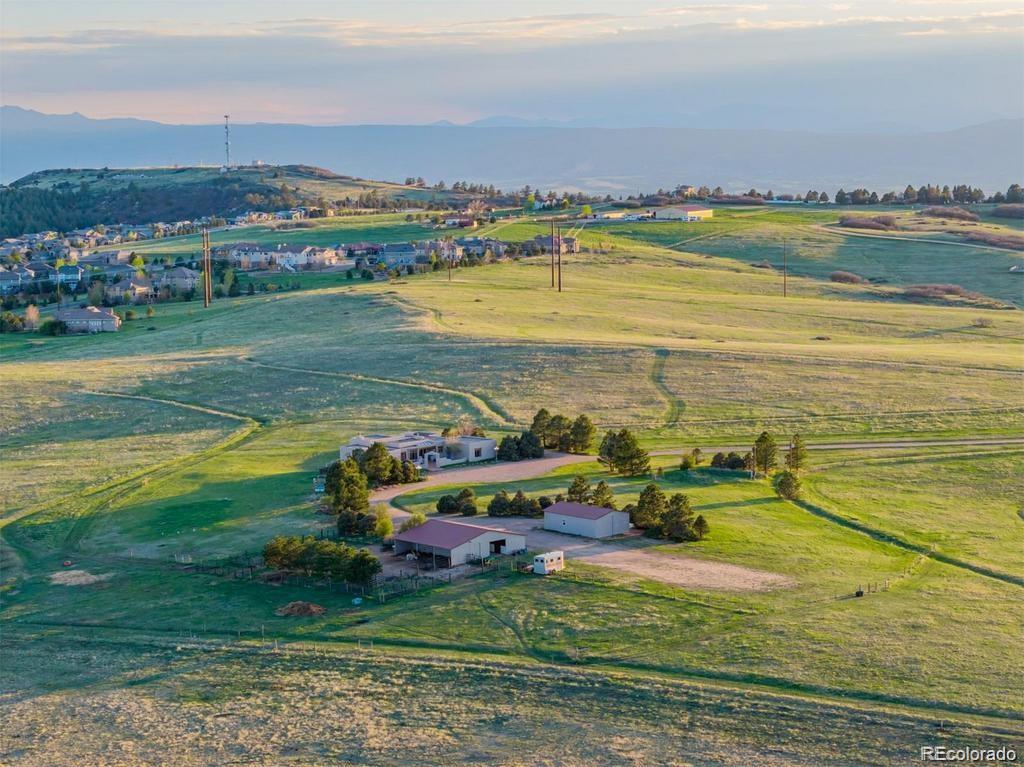 1764 Mesa Ridge Lane Castle Rock, CO 80108 - Photo 3 of 17