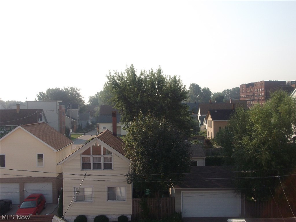 609 Literary Road Cleveland, OH 44113 - Photo 32 of 32 Gallery Image 32