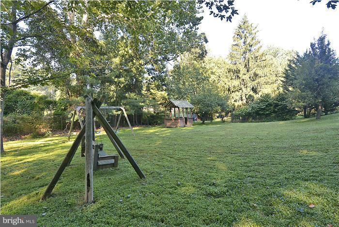 208 Beaumont Road Silver Spring, MD 20904 - Photo 17 of 26 View