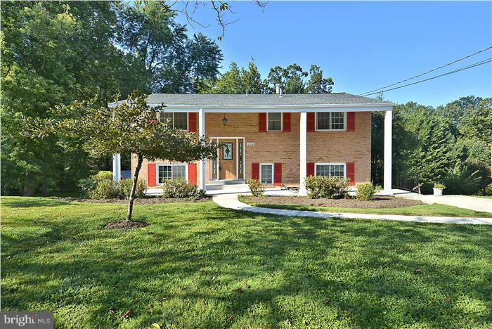 208 Beaumont Road Silver Spring, MD 20904 - Photo 5 of 26 Exterior (Front)
