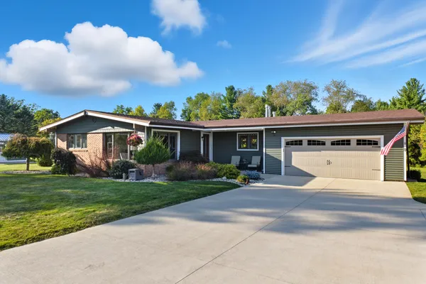 $495,000 | 8450 Tamarack Road, Lakeview, MI 48850