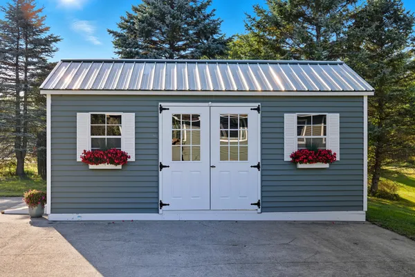 $495,000 | 8450 Tamarack Road, Lakeview, MI 48850