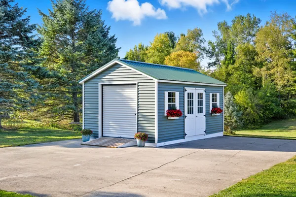 $495,000 | 8450 Tamarack Road, Lakeview, MI 48850