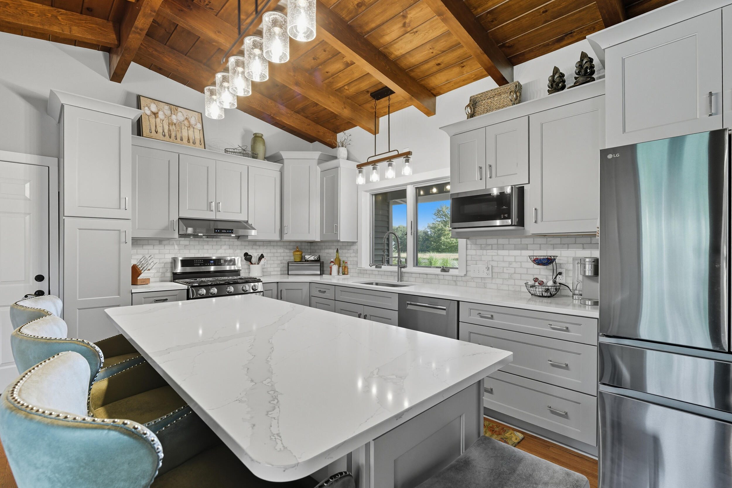 8450 Tamarack Road Lakeview, MI 48850 - Photo 8 of 37 10_a-11